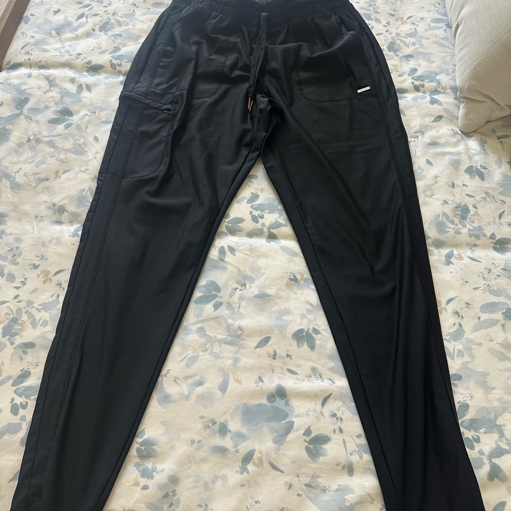 Cherokee scrub jogger
